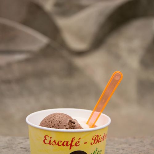 Di Mia + Caroline.jpg