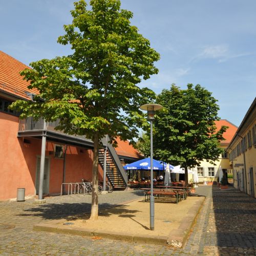 Nassauer Hof Innenhof.jpg