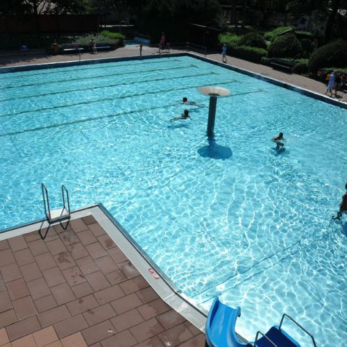 Freibad, Schwimmbecken.jpg